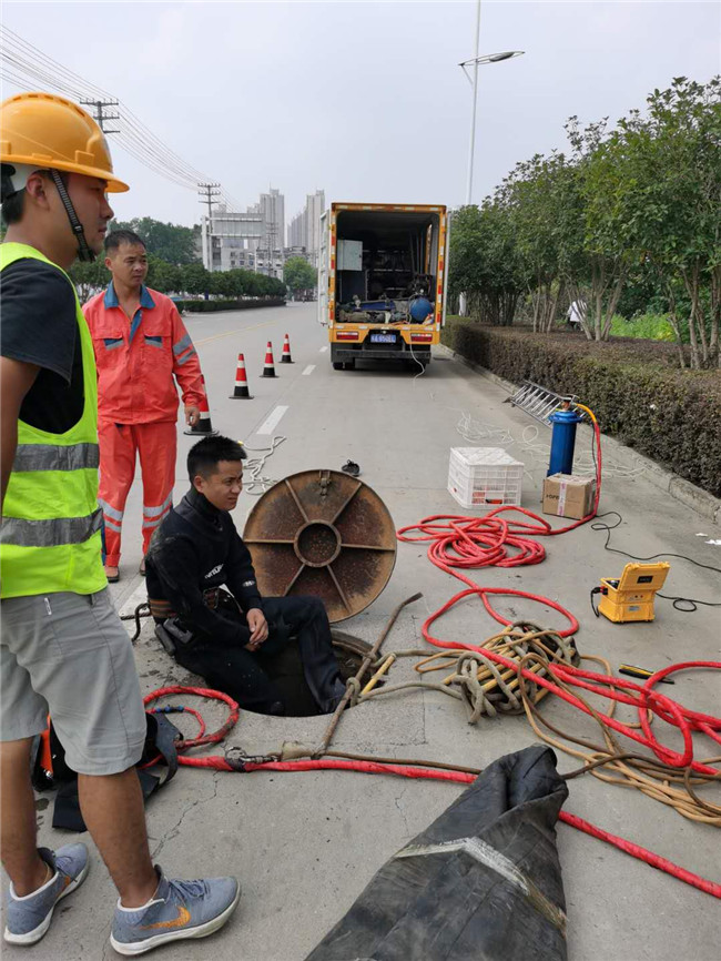 武陟翻衬法管道修复技术主要工序